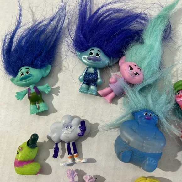 DreamWorks Trolls World Tour Toy Dolls HUGE Lot Figures - Picture 2 of 12